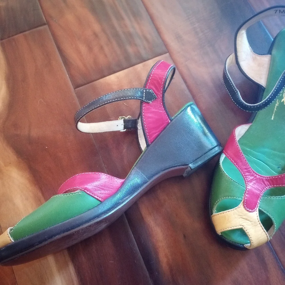 Vintage Bright Strappy Heels - Picture 4 of 6